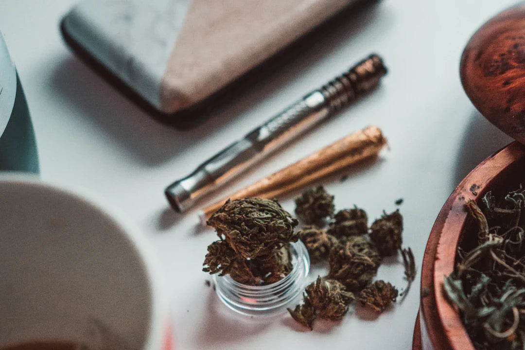 Vaping vs. Nicotine Pouches Which is Right for You