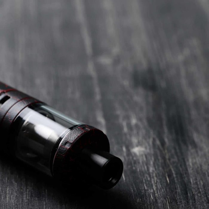 Smokeless Vapes vs Traditional Vapes: What Sets Them Apart?