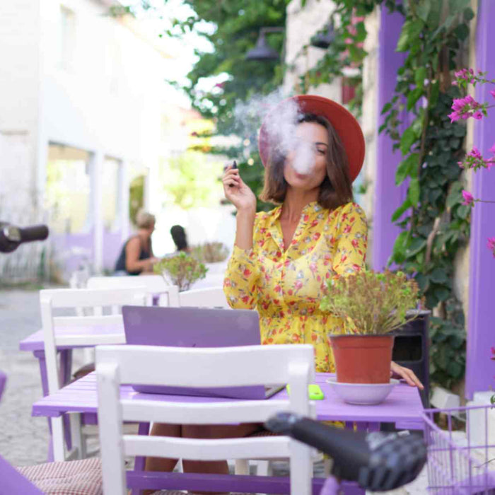 The Do’s and Don’ts of Vaping at Public Events This August